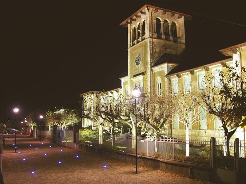Il paese e i suoi edifici